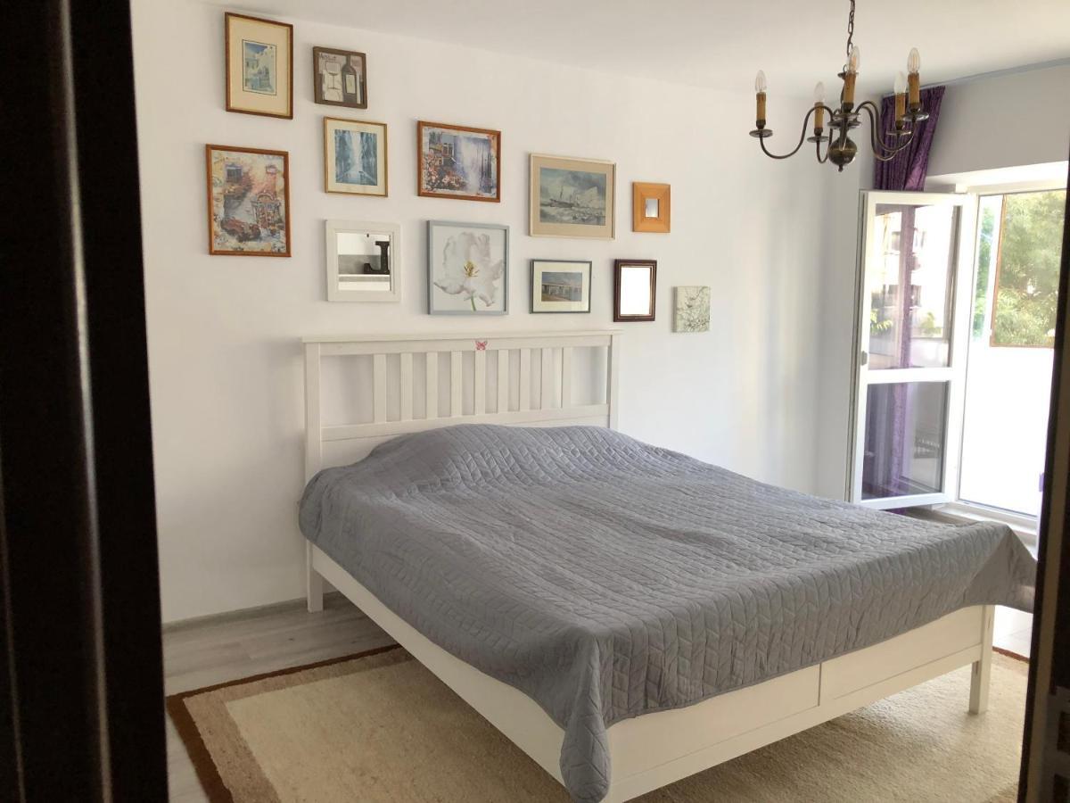 Le Garcon De Cristina-Simple,Quiet,Spacious Studio Bukurešť Exteriér fotografie