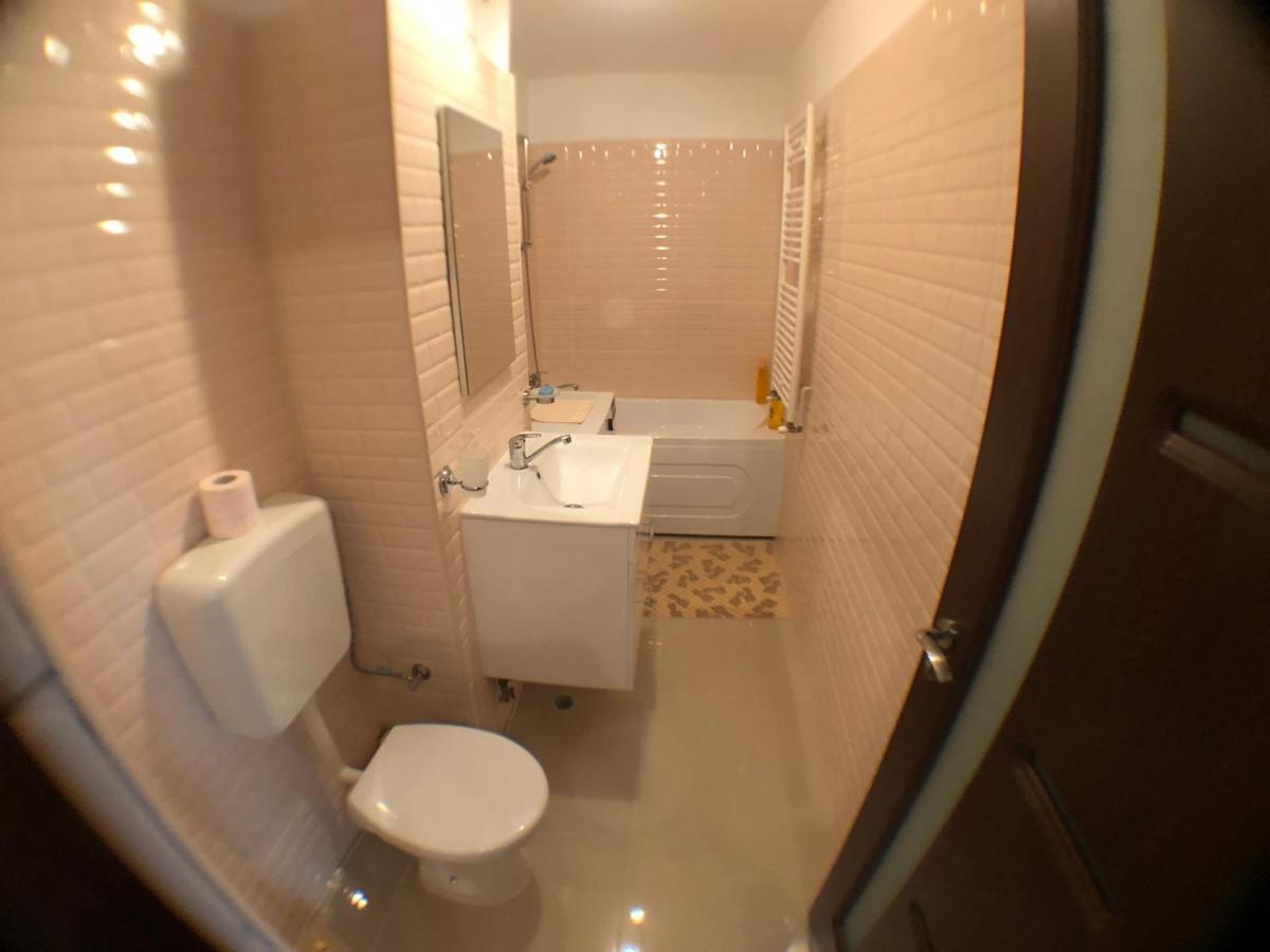 Le Garcon De Cristina-Simple,Quiet,Spacious Studio Bukurešť Exteriér fotografie