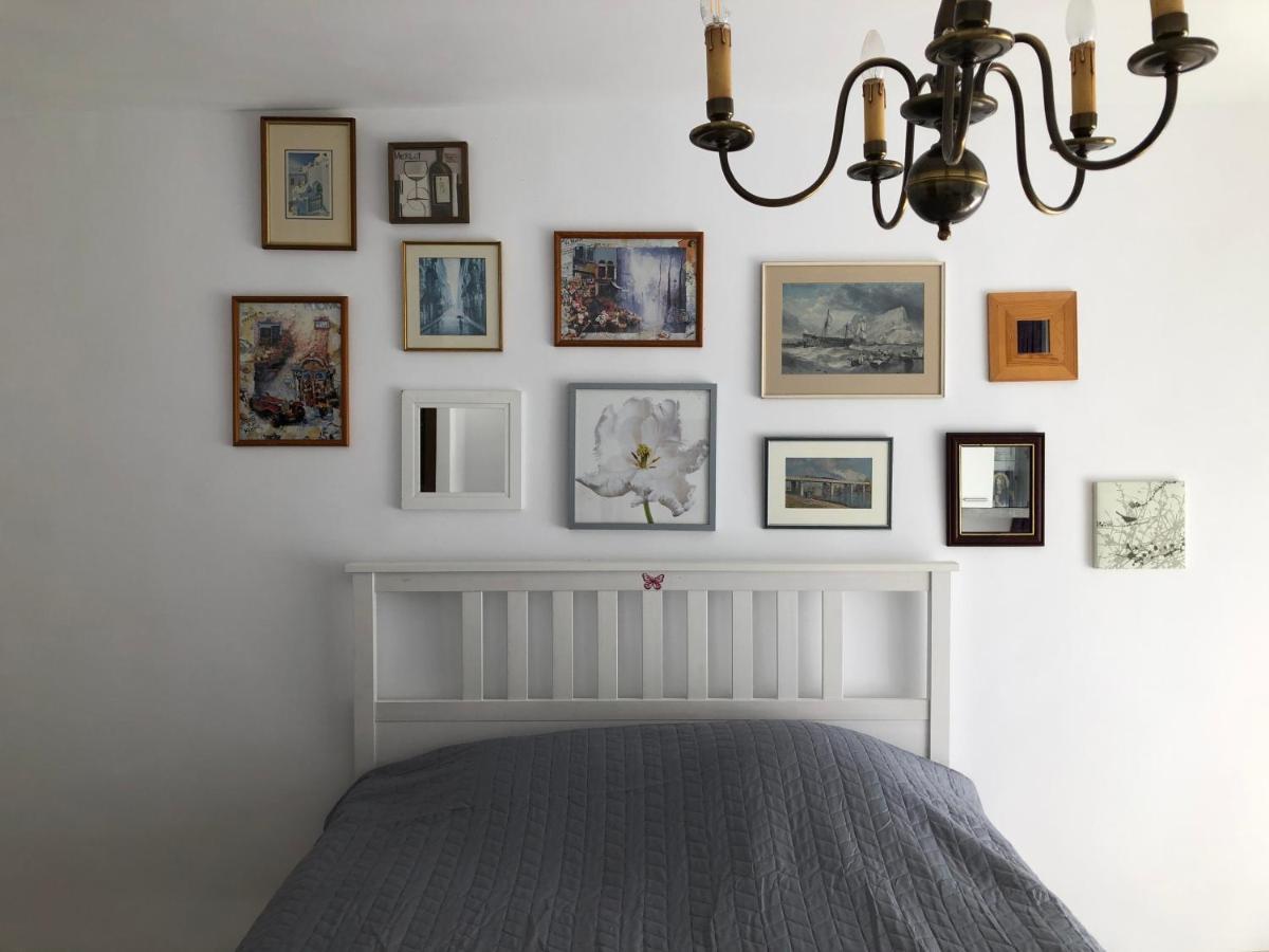 Le Garcon De Cristina-Simple,Quiet,Spacious Studio Bukurešť Exteriér fotografie