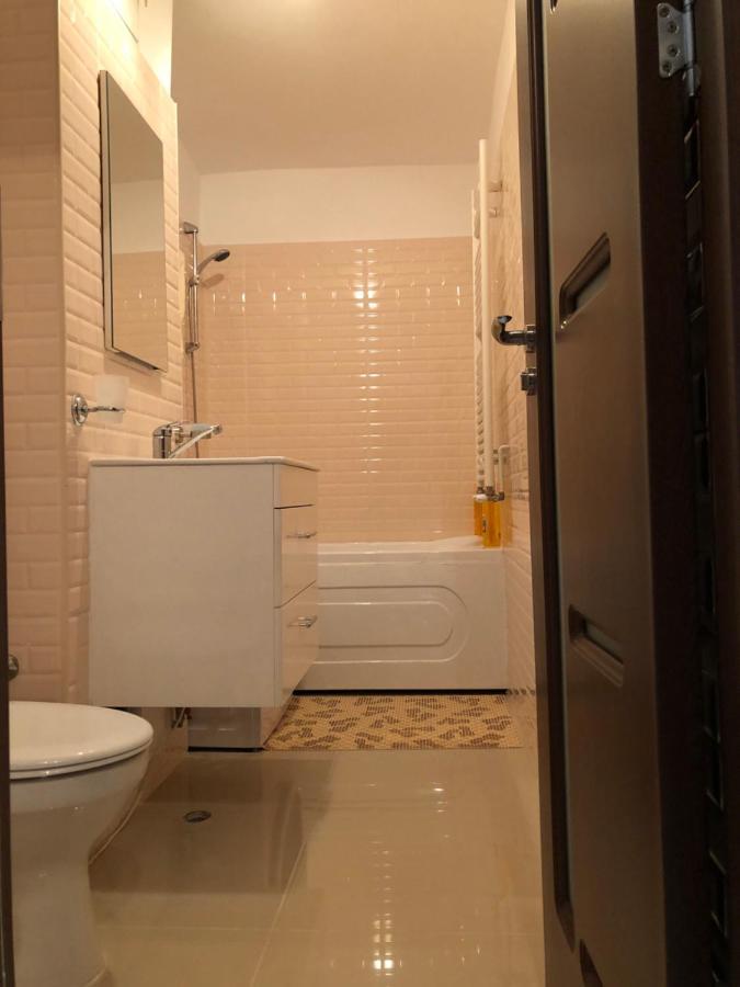 Le Garcon De Cristina-Simple,Quiet,Spacious Studio Bukurešť Exteriér fotografie